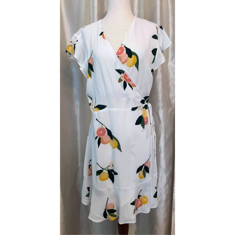 Rails Leanne Wrap Dress – Grapefruit Grove Floral – Size Medium - Picture 2 of 13